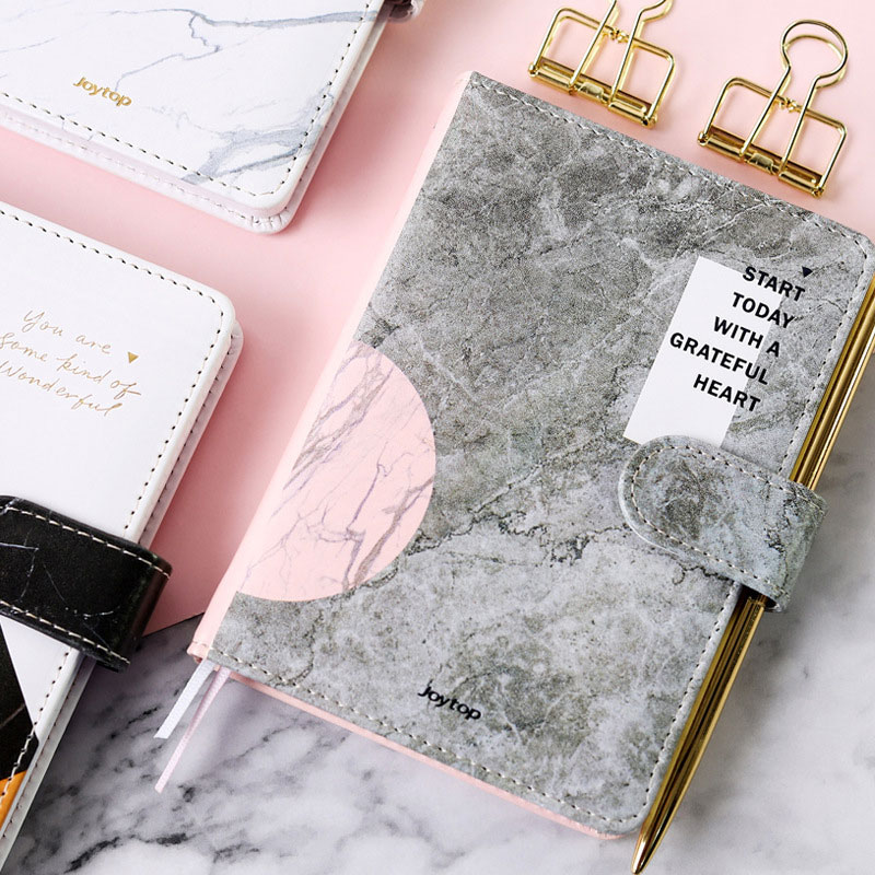 Зашто бележнице од каменог папира преузимају столове 2024. Зашто бележнице од каменог папира преузимају столове 2024.